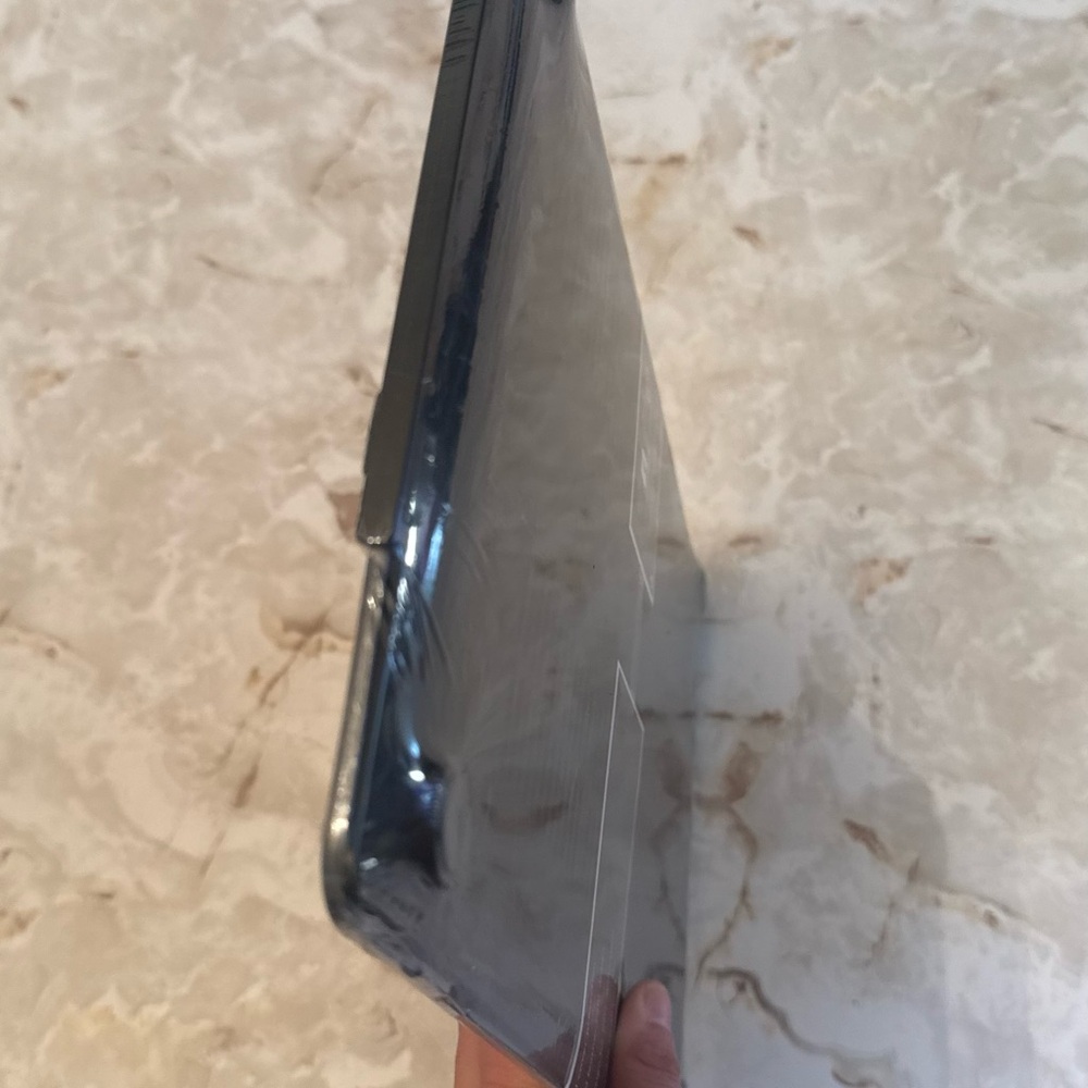 Slim Black macbook Sleeve / Protective Case